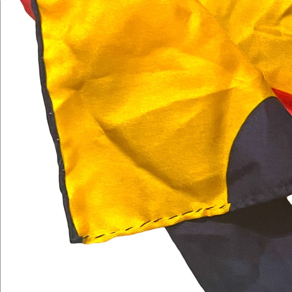 Heftco Milan Italy Geometric SILK Scarf yellow red blue - Picture 6 of 7